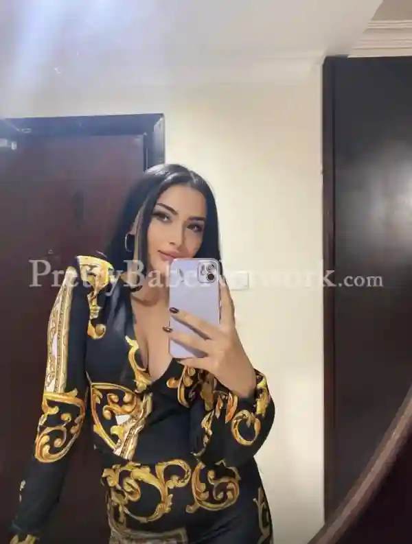 high-profile-escort-services-indian-escort-in-mg-road-bangalore-3